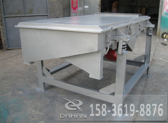 <b>在珍珠巖生產(chǎn)工藝流程中，我們需要什么樣的振動(dòng)篩</b>