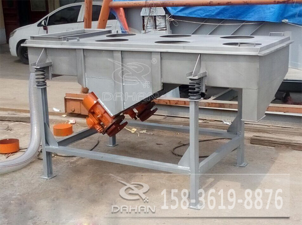 小米除雜直線(xiàn)振動(dòng)篩